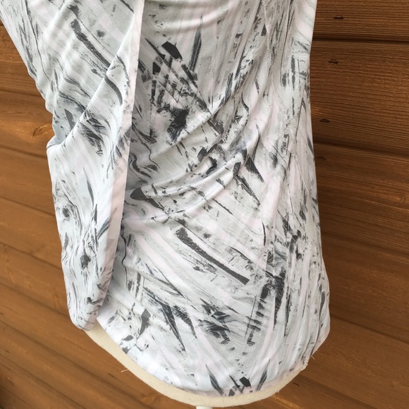 Athleta open back tank Sz.XS - Picture 4 of 5